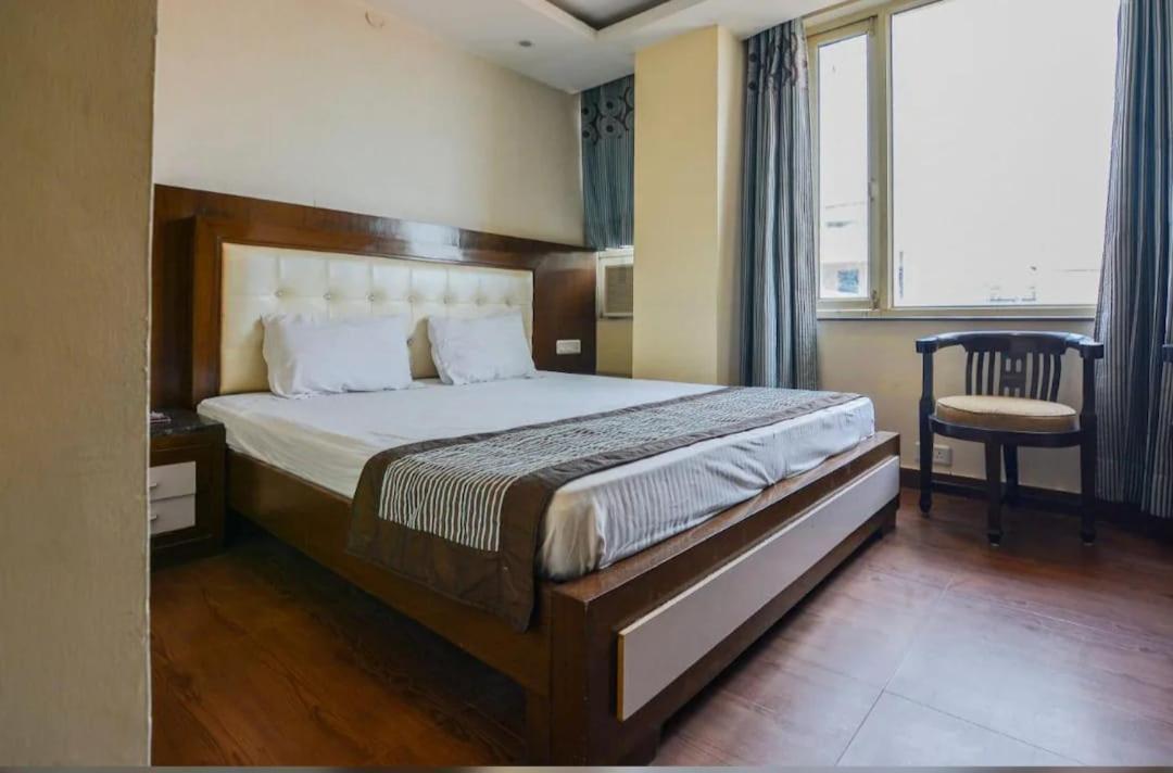 Hotel Opulence ปะทานโกต ห้อง รูปภาพ